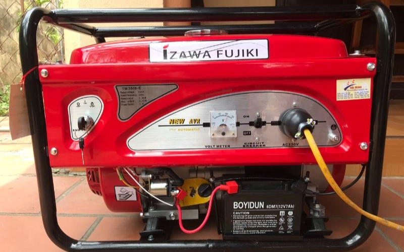 máy phát điện Izawa Fujiki TM3500E 